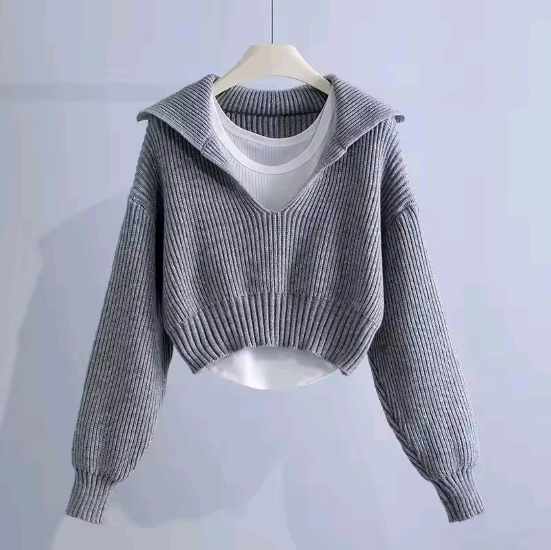 MAGLIONE RETRÒ CON SCOLLO A V