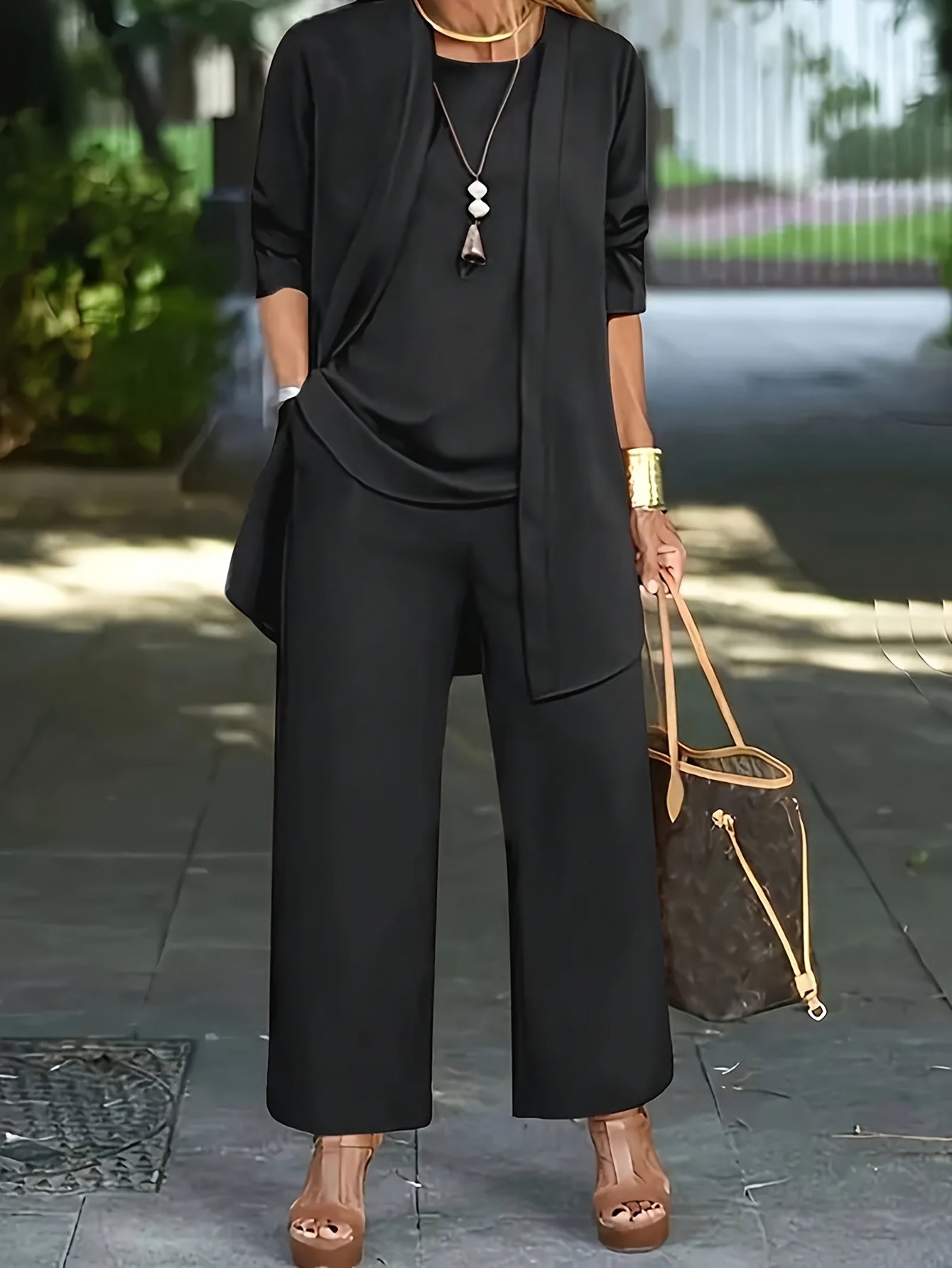 SET DI ABITI IN TRE PEZZI CASUAL