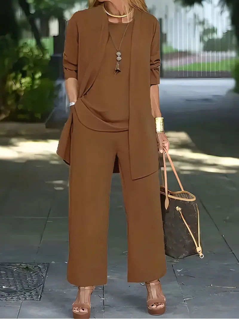 SET DI ABITI IN TRE PEZZI CASUAL