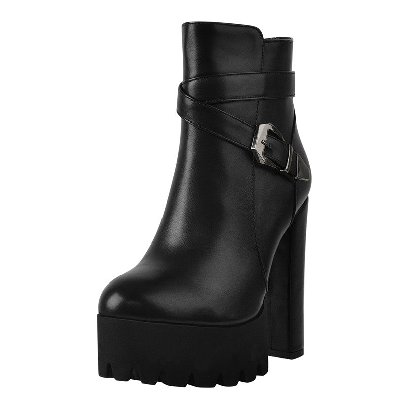 STIVALI CON TACCO ALTO