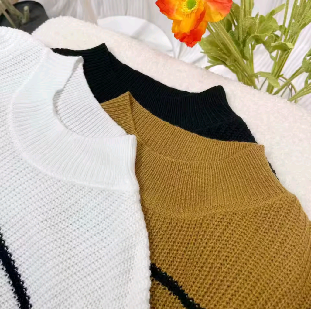 MAGLIONE CASUAL A COLLO ALTO