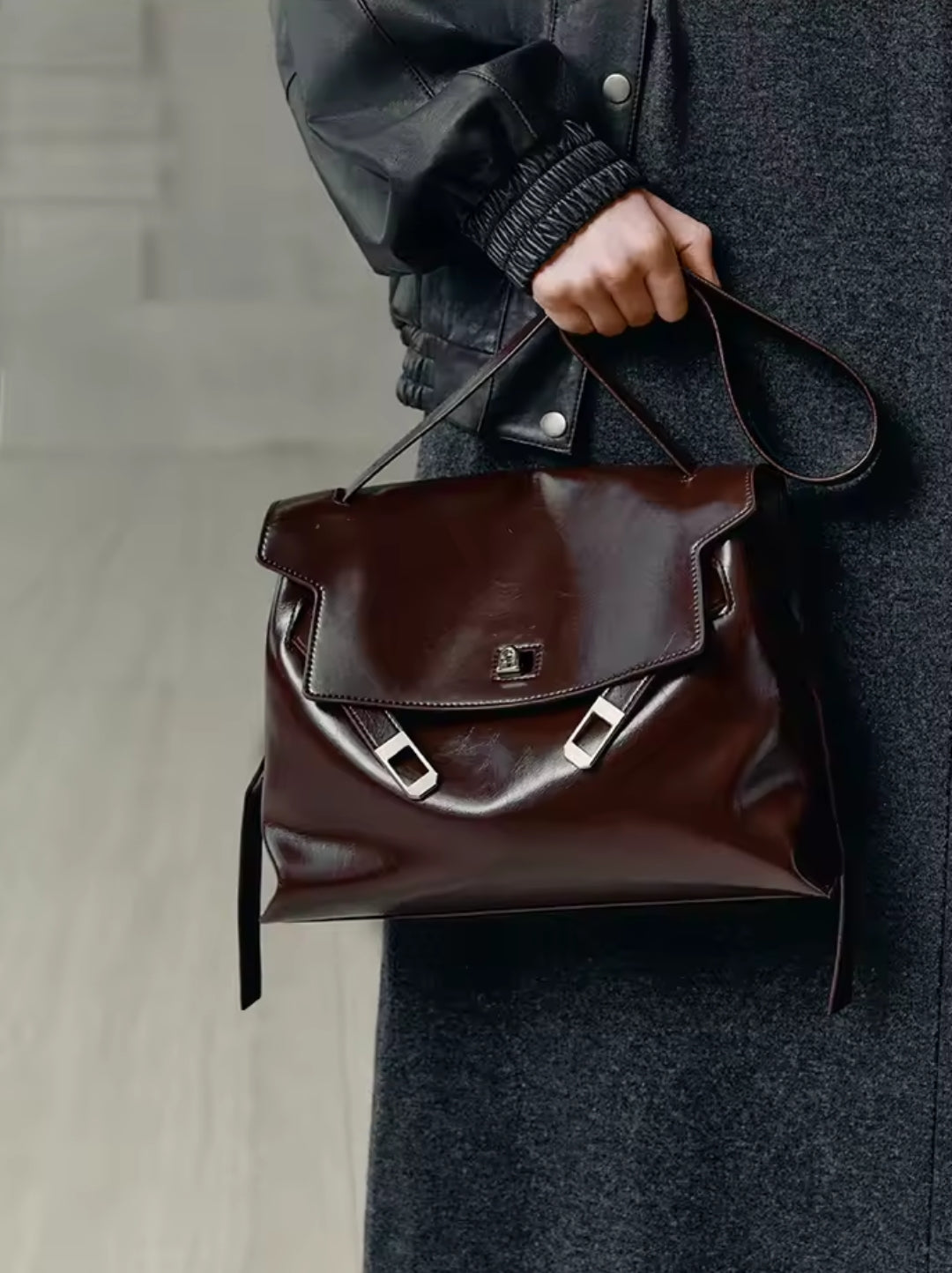 BORSA A TRACOLLA VINTAGE IN VERA PELLE