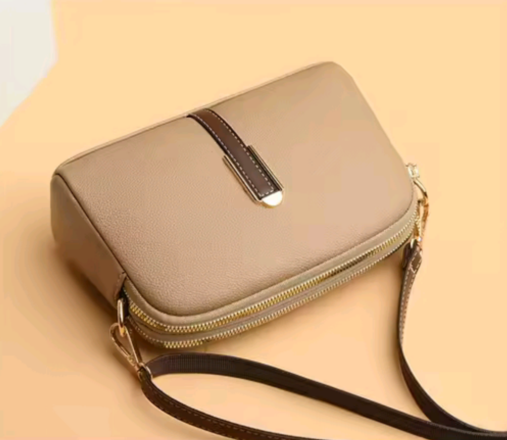 BORSA MINI IN PELLE CON CINTURINO