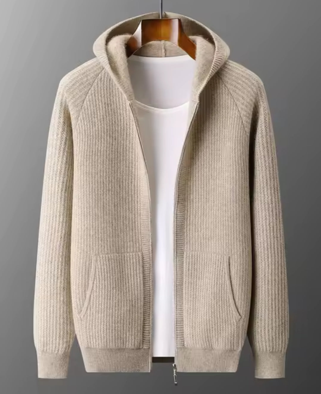 CARDIGAN CON CAPPUCCIO 100% LANA