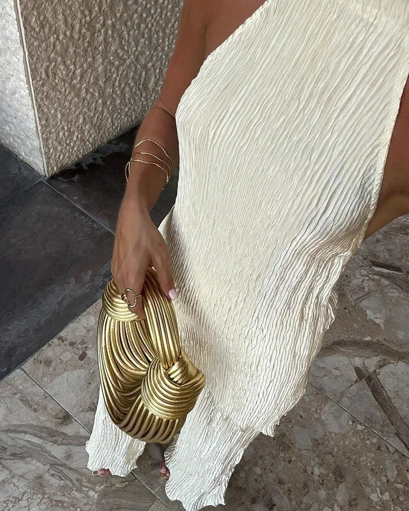 ABITO ELEGANTE SENZA MANICHE E COLLETTO A SCIARPA